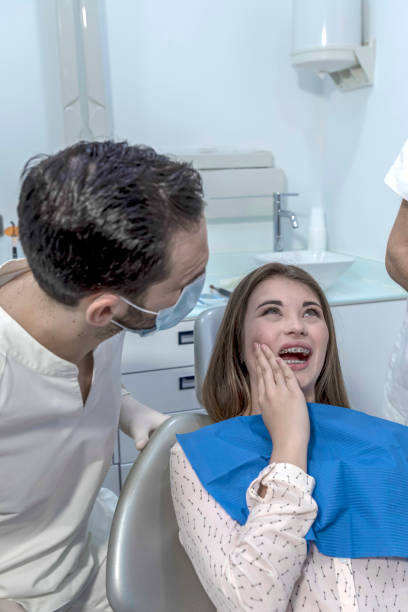Best Dentist for Tooth Abscess  in Llano Grande, TX